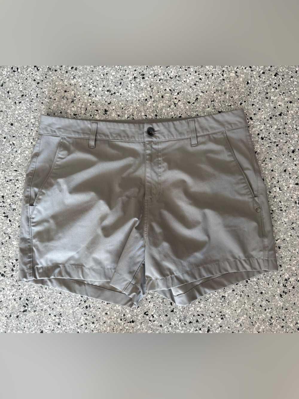 Vuori Men's Light Gray Flat-Front Performance Shorts 34 Waist